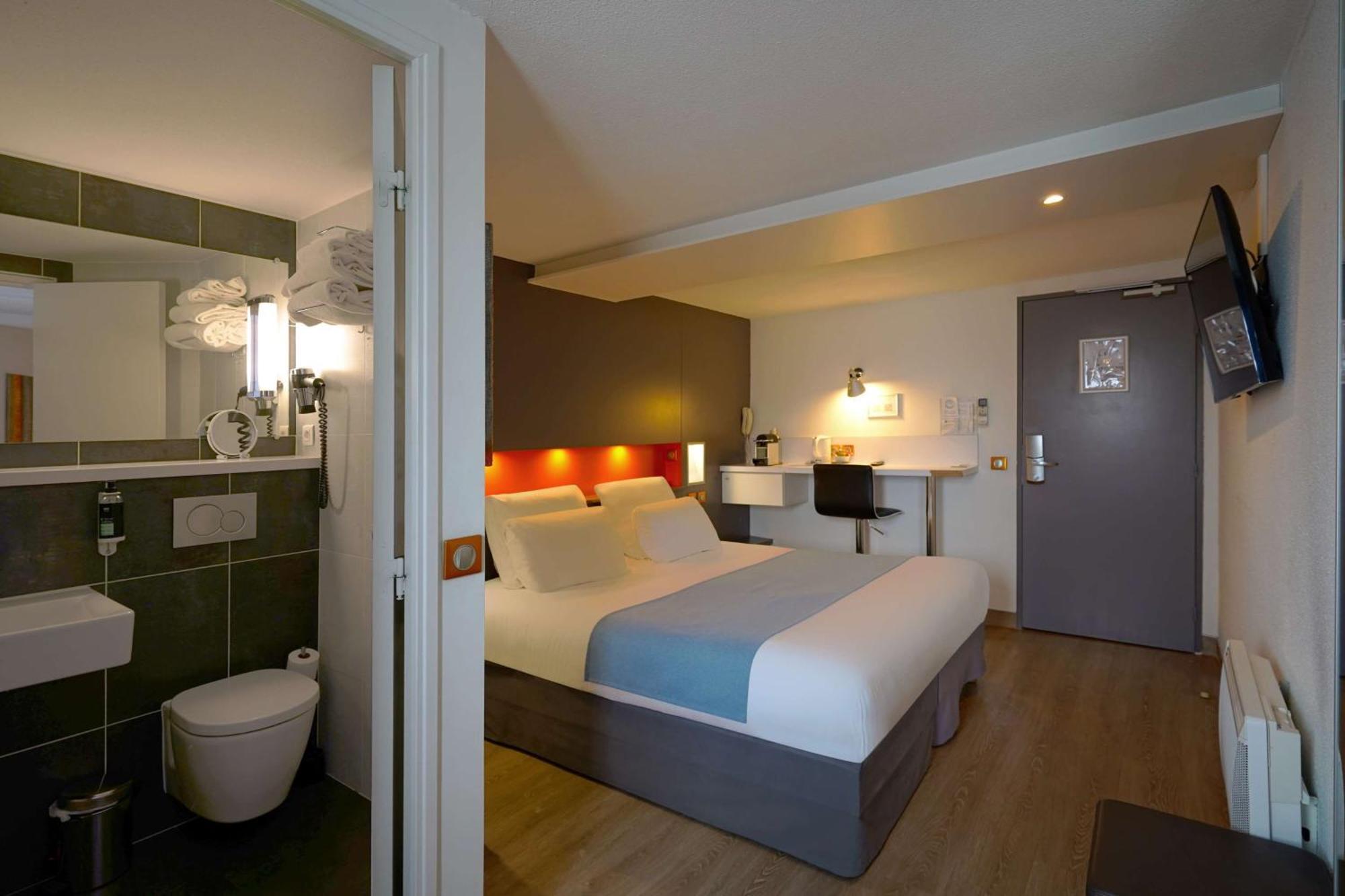 Hotel Best Western The Wish Versailles Guyancourt ภายนอก รูปภาพ
